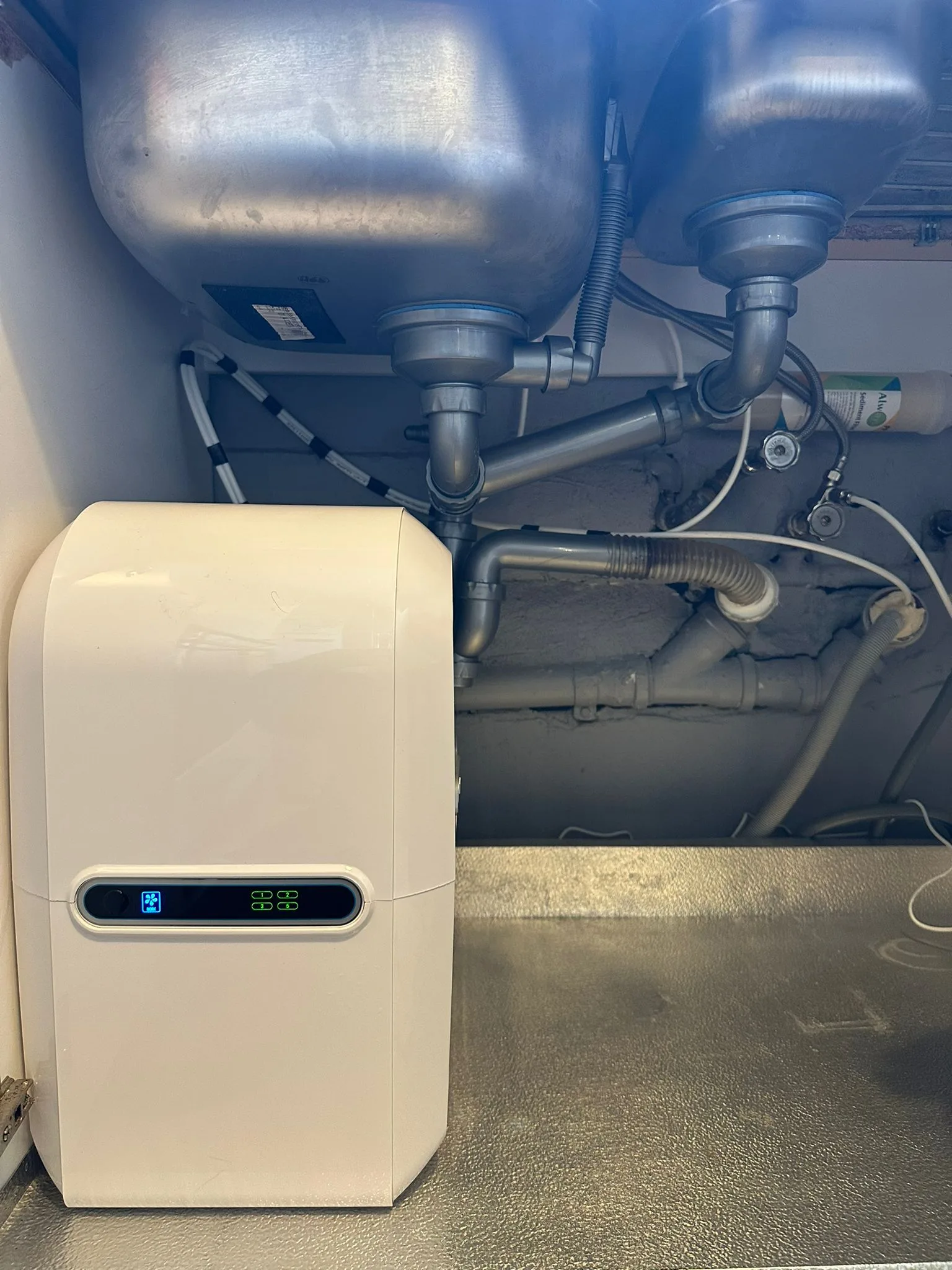 Adana Seyhan A.O. Smith tezgah altı su arıtma mutfak montajı